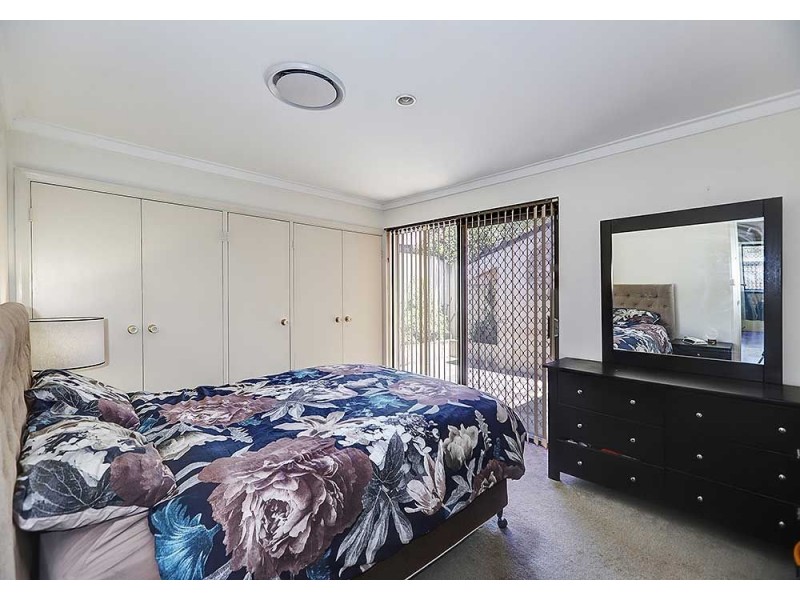 4 Marylebone Court, Alexander Heights WA 6064