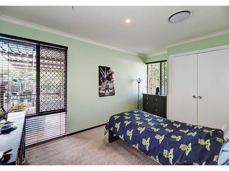 4 Marylebone Court, Alexander Heights WA 6064