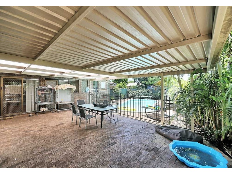 4 Marylebone Court, Alexander Heights WA 6064