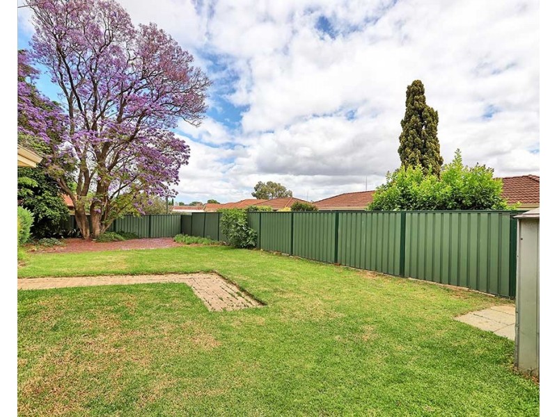 21 Berle Way, High Wycombe WA 6057