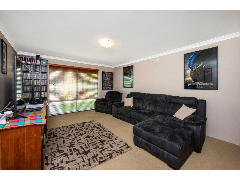 252 Adelaide Street, High Wycombe WA 6057