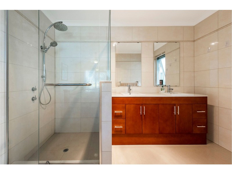 252 Adelaide Street, High Wycombe WA 6057