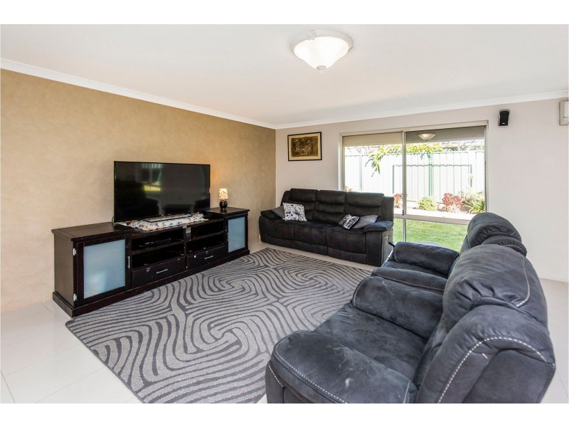 252 Adelaide Street, High Wycombe WA 6057