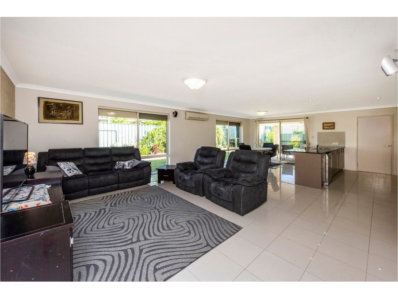 252 Adelaide Street, High Wycombe WA 6057