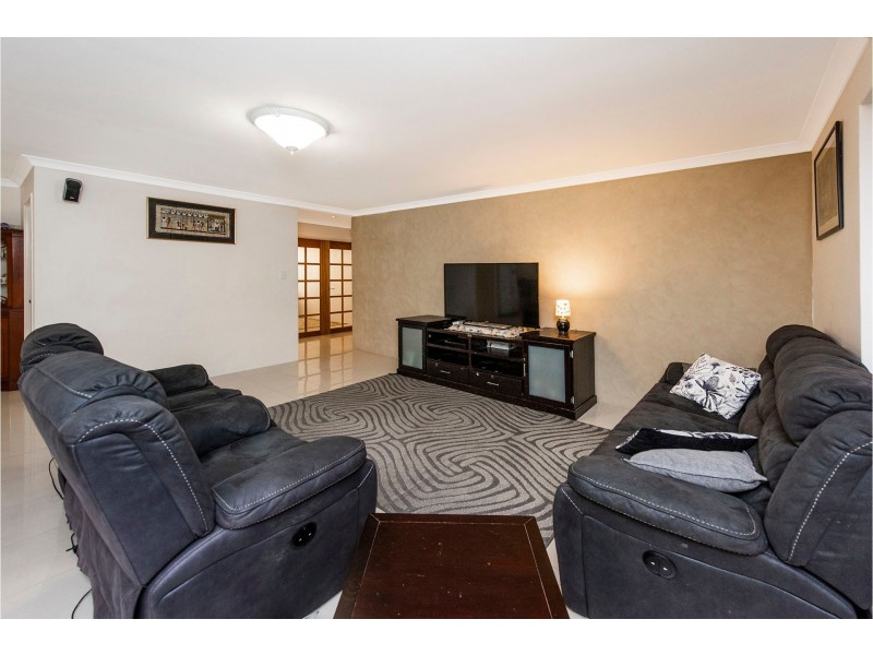 252 Adelaide Street, High Wycombe WA 6057