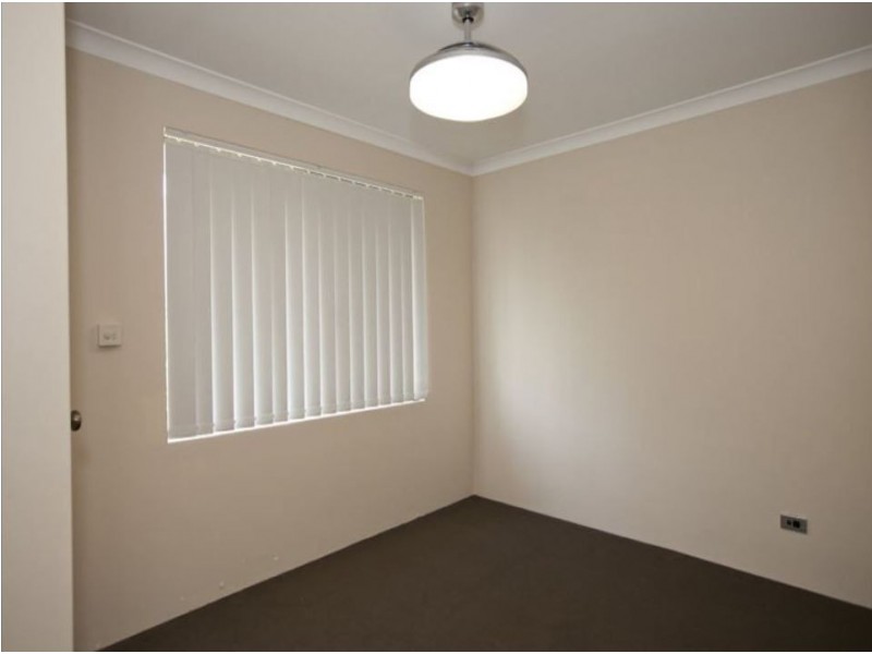 8 Norwich Way, High Wycombe WA 6057