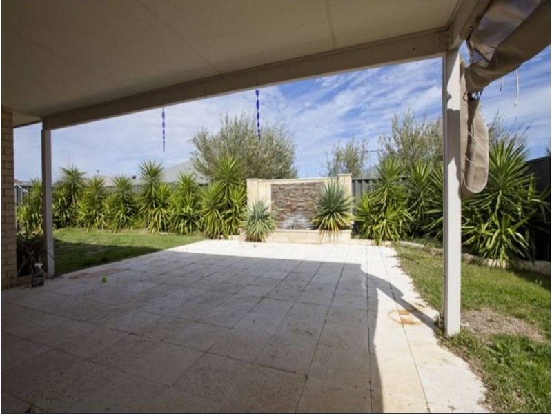 8 Norwich Way, High Wycombe WA 6057