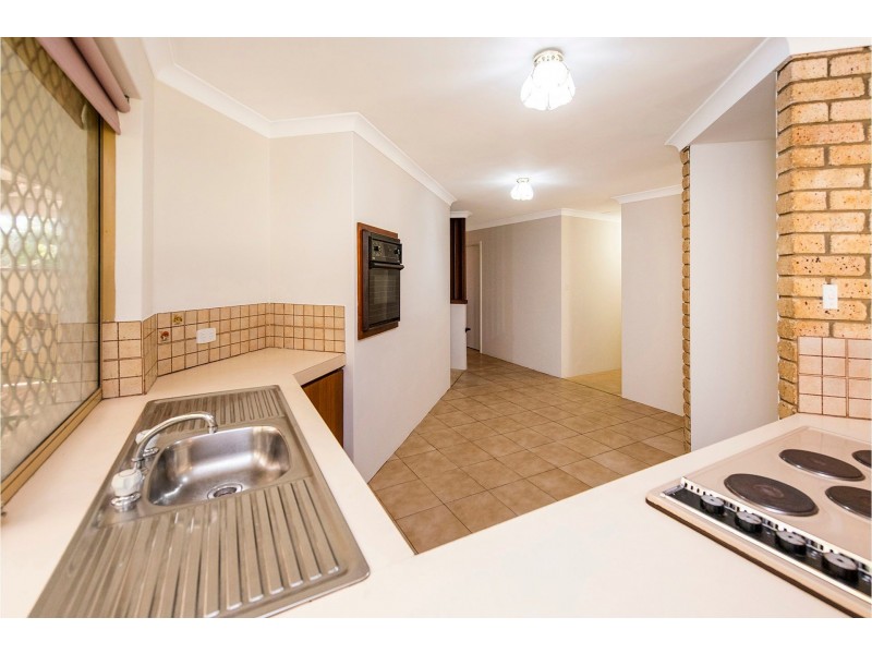 51 Kookaburra Crescent, High Wycombe WA 6057