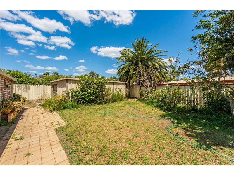 51 Kookaburra Crescent, High Wycombe WA 6057