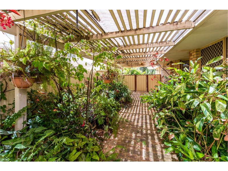 51 Kookaburra Crescent, High Wycombe WA 6057