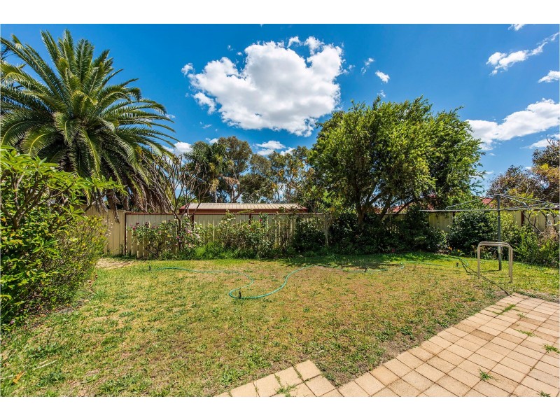 51 Kookaburra Crescent, High Wycombe WA 6057