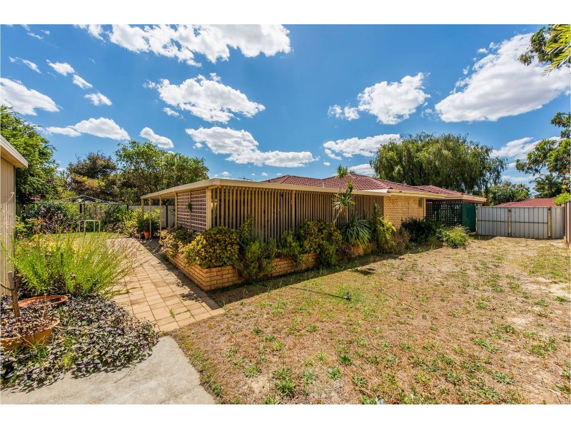 51 Kookaburra Crescent, High Wycombe WA 6057