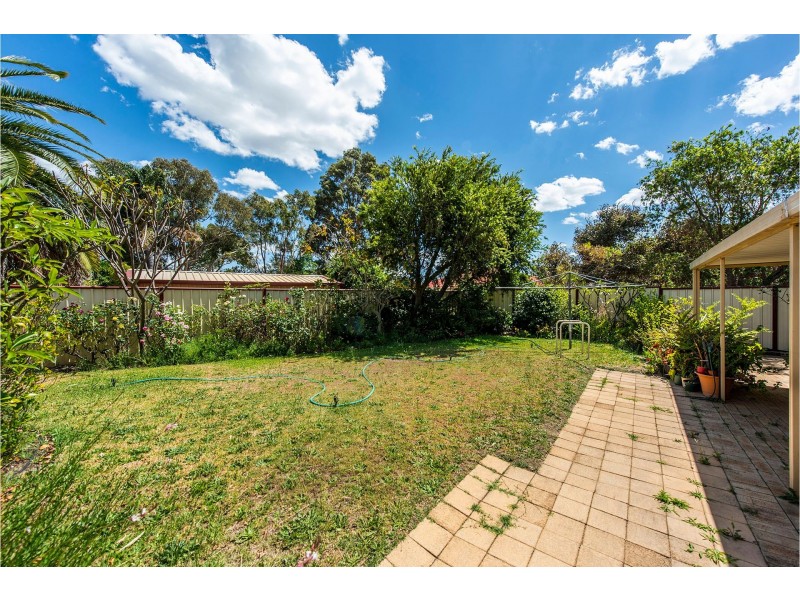 51 Kookaburra Crescent, High Wycombe WA 6057