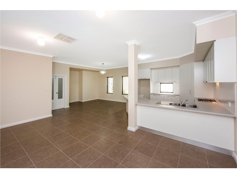 1/42 Gladstone Road, Rivervale WA 6103