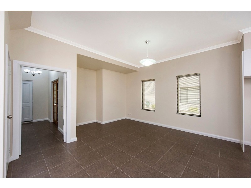 1/42 Gladstone Road, Rivervale WA 6103