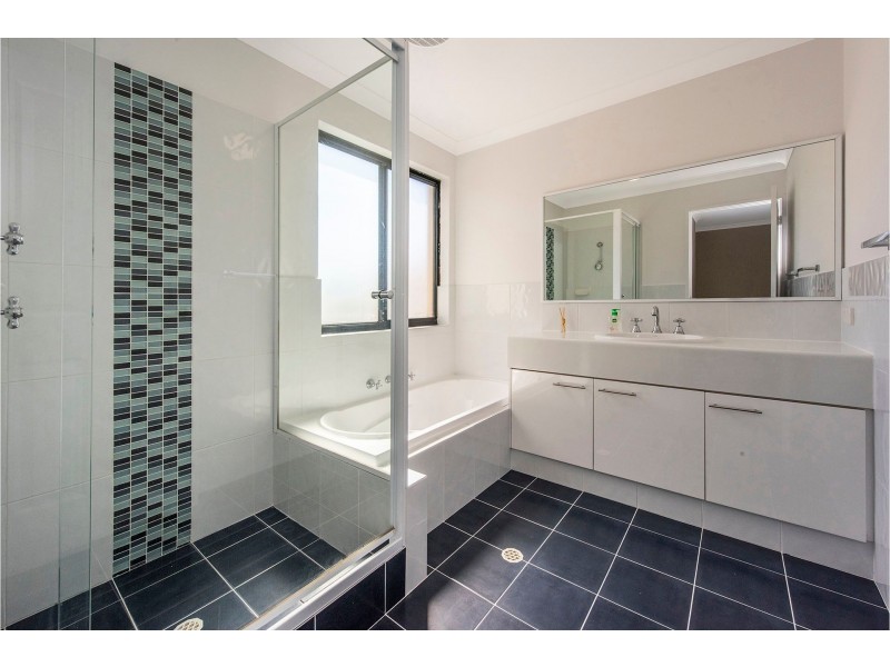 1/42 Gladstone Road, Rivervale WA 6103