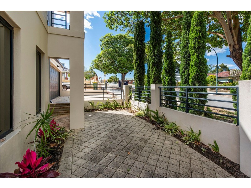 1/42 Gladstone Road, Rivervale WA 6103