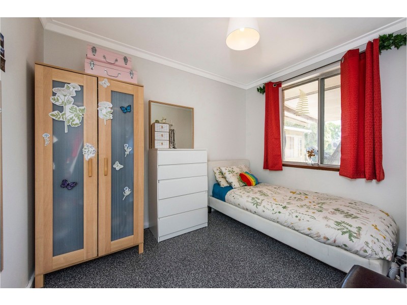 11 Hawkevale Road, High Wycombe WA 6057