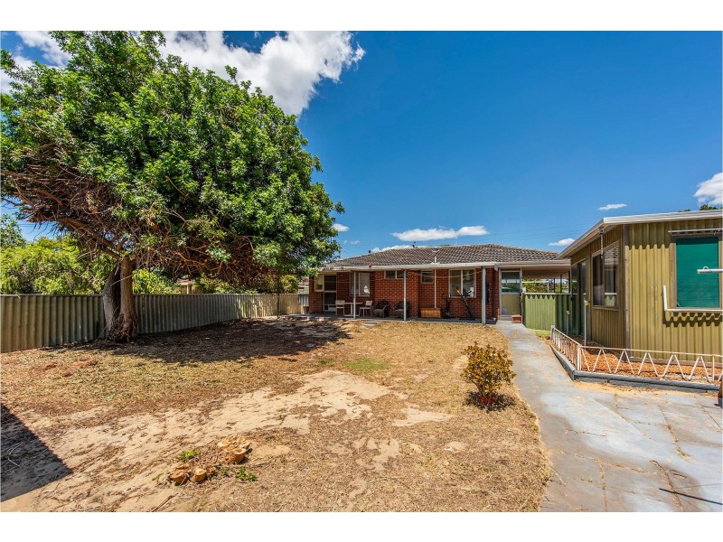 11 Hawkevale Road, High Wycombe WA 6057