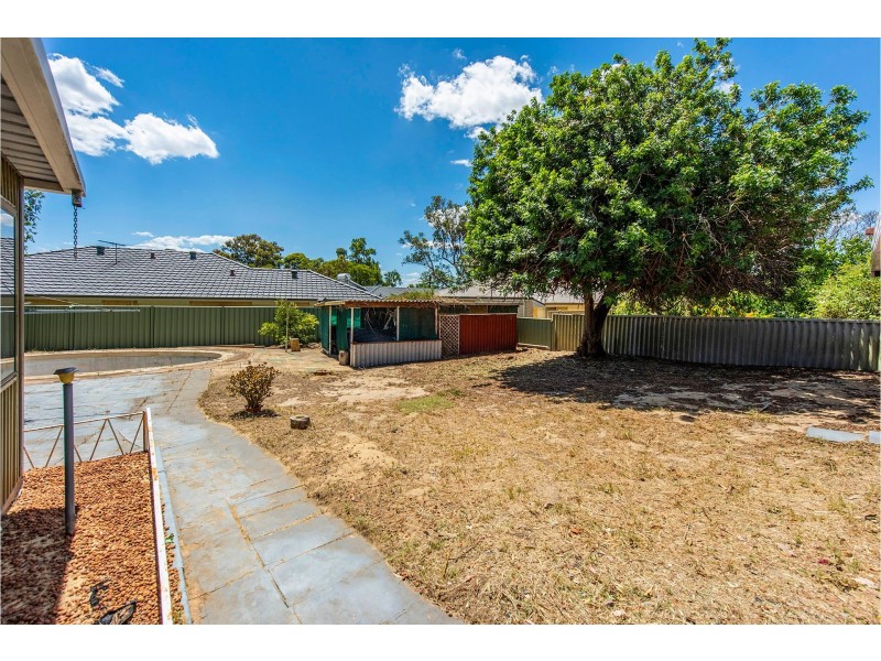 11 Hawkevale Road, High Wycombe WA 6057