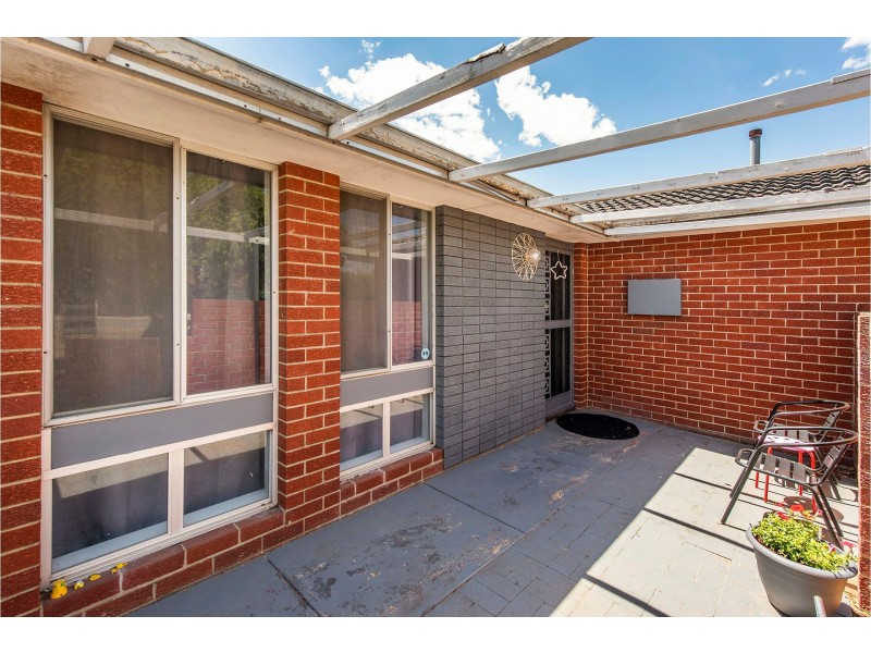 11 Hawkevale Road, High Wycombe WA 6057