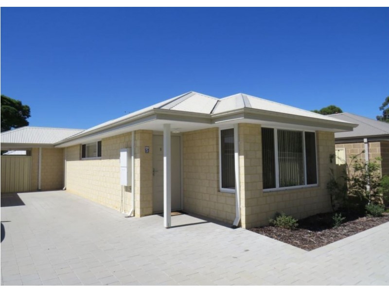 5/4 Abercorn Road, Forrestfield WA 6058