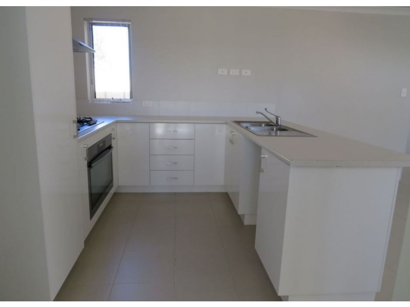 5/4 Abercorn Road, Forrestfield WA 6058