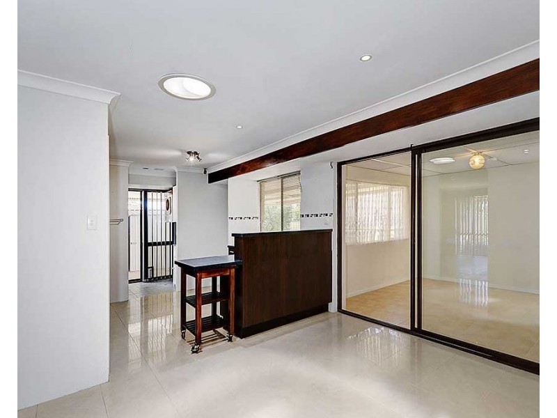 74 Kookaburra Crescent, High Wycombe WA 6057