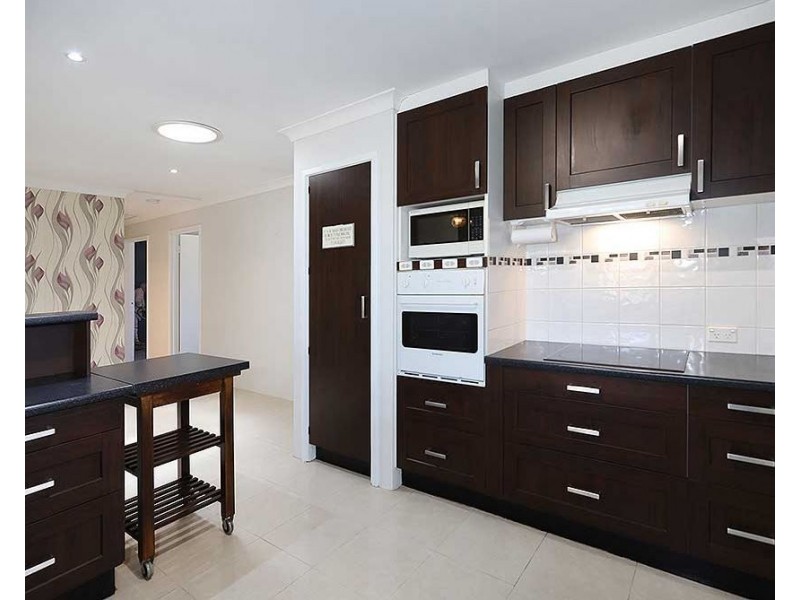 74 Kookaburra Crescent, High Wycombe WA 6057