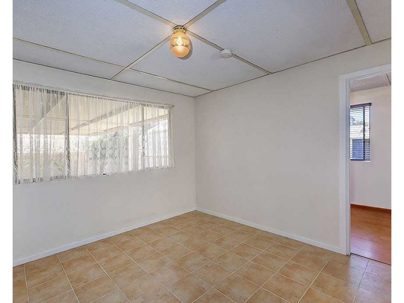 74 Kookaburra Crescent, High Wycombe WA 6057