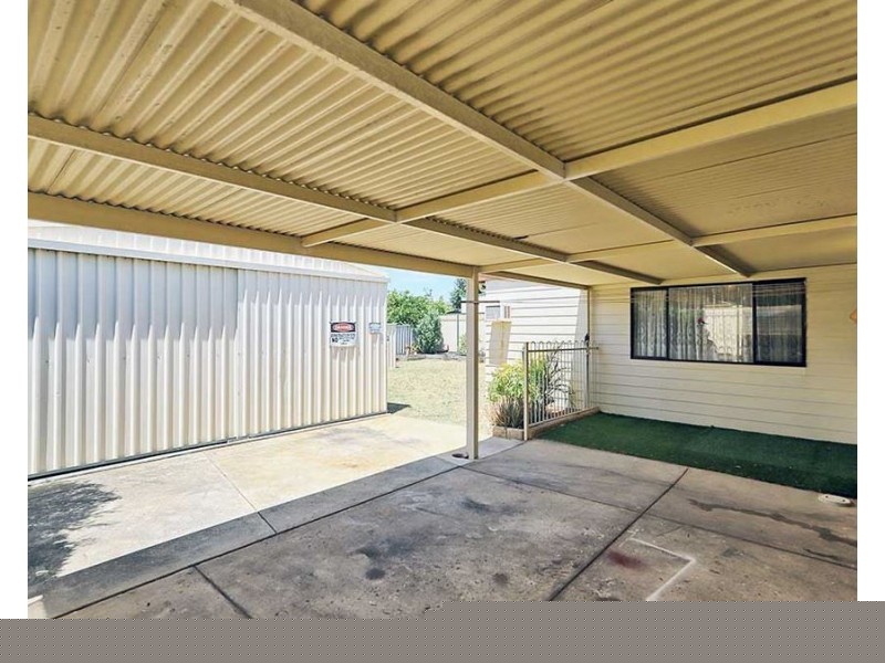 74 Kookaburra Crescent, High Wycombe WA 6057