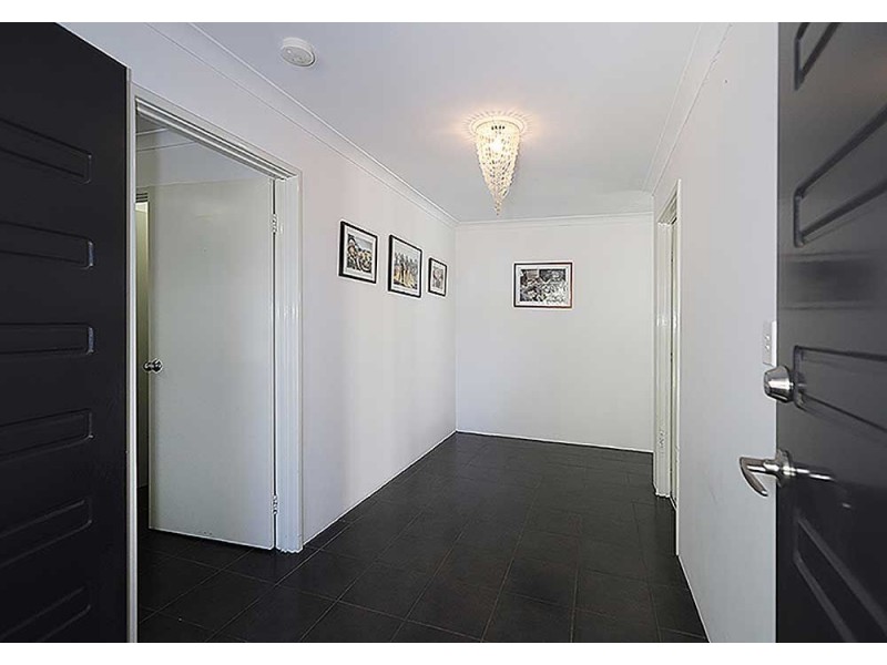 1B Jarril Place, Koongamia WA 6056