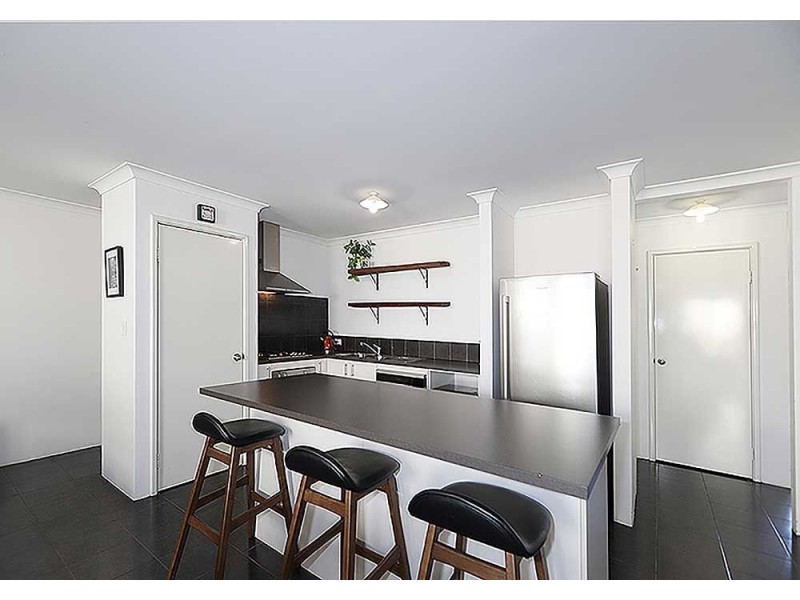 1B Jarril Place, Koongamia WA 6056