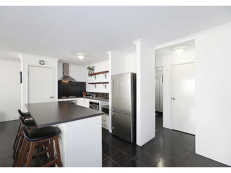 1B Jarril Place, Koongamia WA 6056