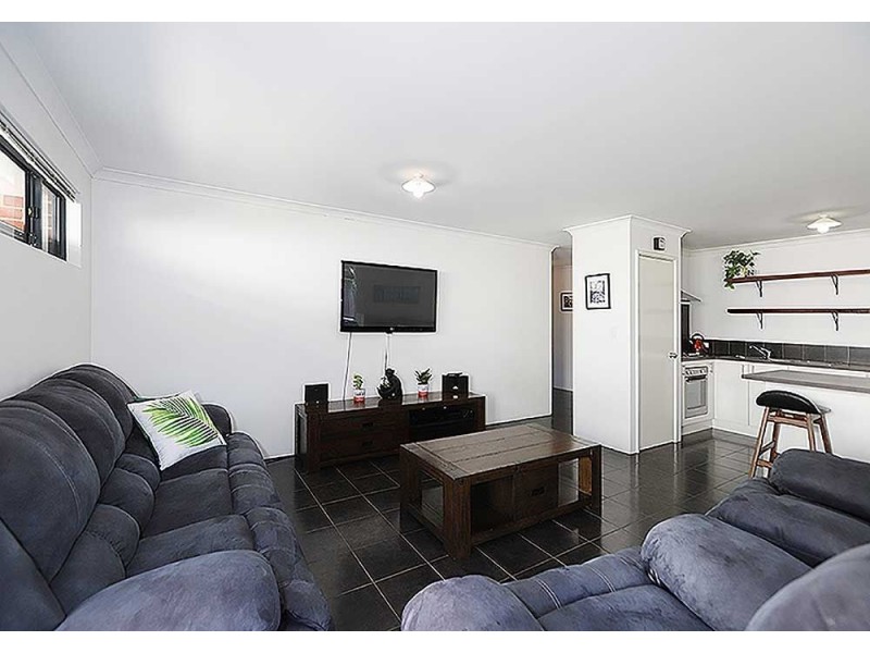 1B Jarril Place, Koongamia WA 6056