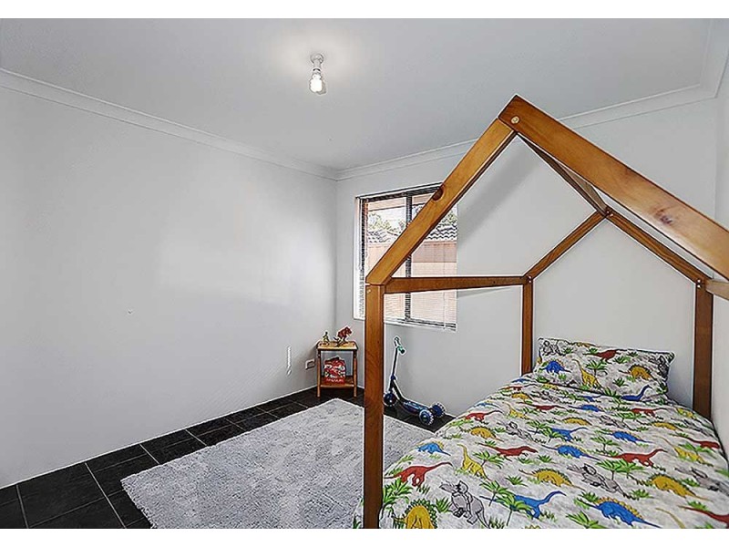 1B Jarril Place, Koongamia WA 6056