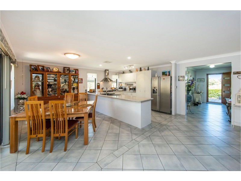 113 Pavilion Circle, The Vines WA 6069