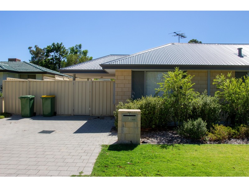 27 Hartfield Road, Forrestfield WA 6058