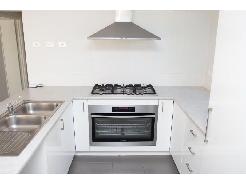 27 Hartfield Road, Forrestfield WA 6058