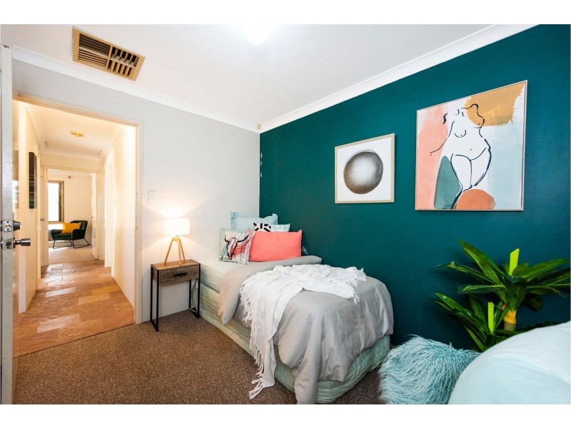 15 Maclarty Way, High Wycombe WA 6057