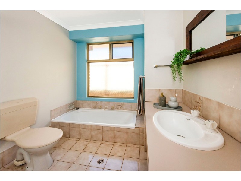 15 Maclarty Way, High Wycombe WA 6057