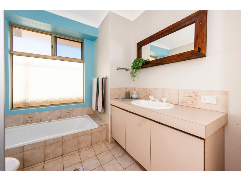 15 Maclarty Way, High Wycombe WA 6057