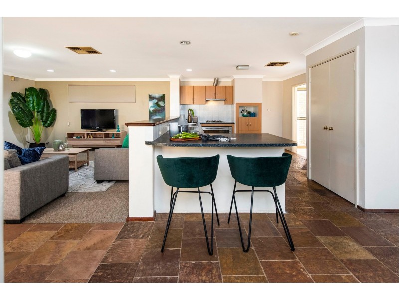 15 Maclarty Way, High Wycombe WA 6057