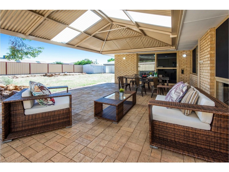 15 Maclarty Way, High Wycombe WA 6057