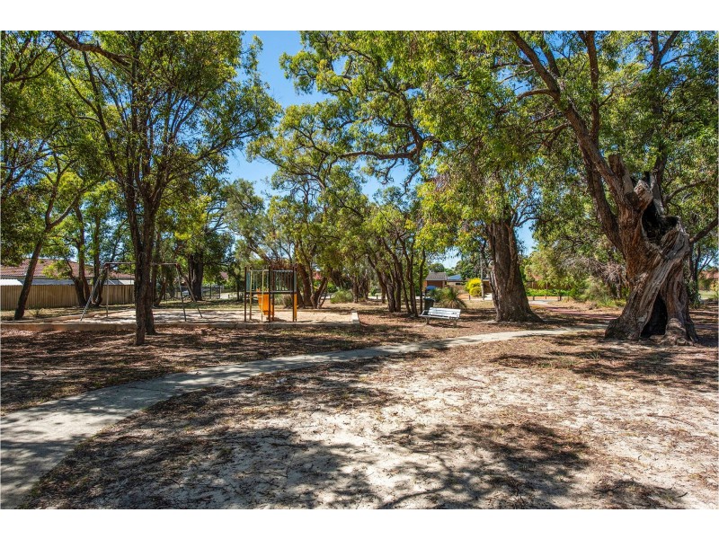 15 Maclarty Way, High Wycombe WA 6057