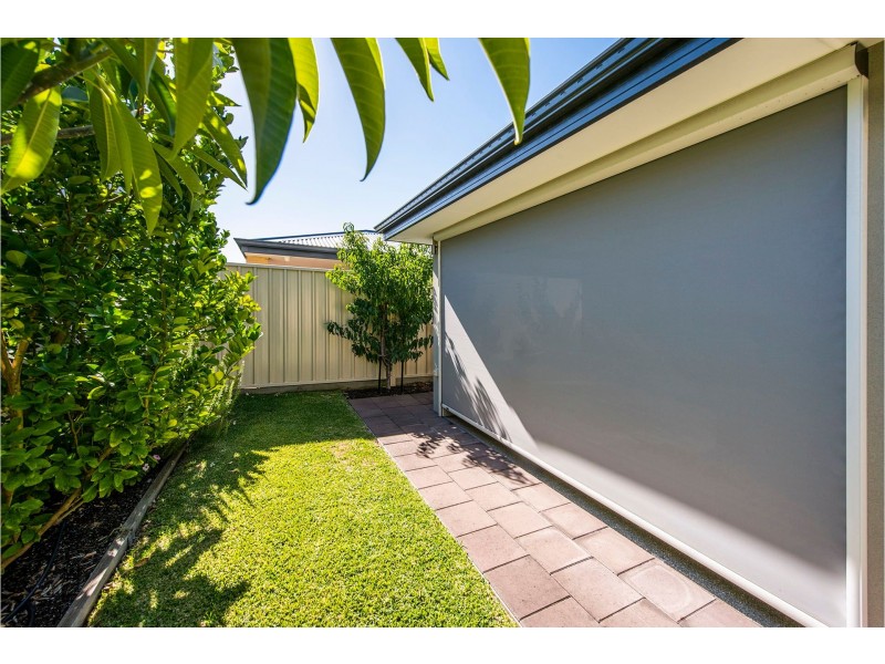 3 Nagal Way, Wattle Grove WA 6107