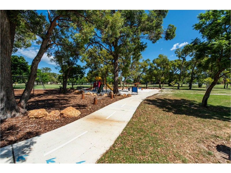 46 Swan Road, High Wycombe WA 6057