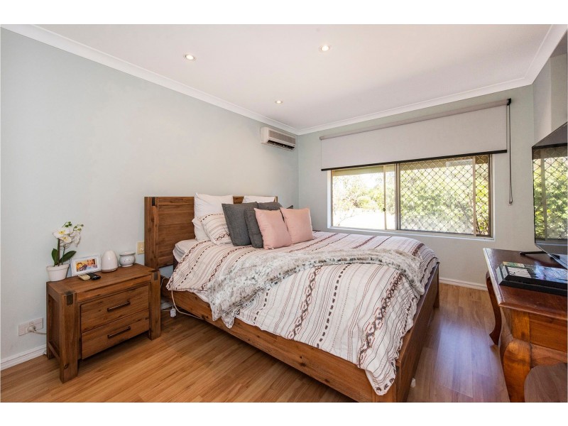 3/2a Frost Street, Swan View WA 6056