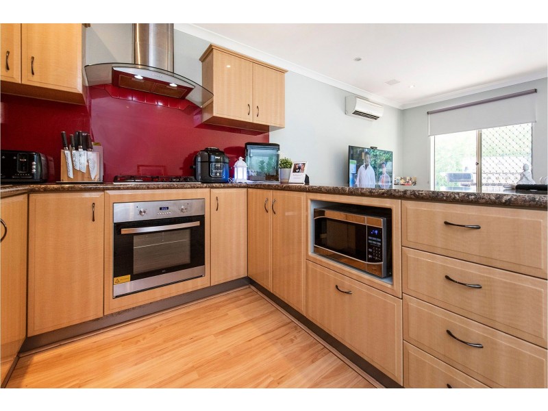 3/2a Frost Street, Swan View WA 6056