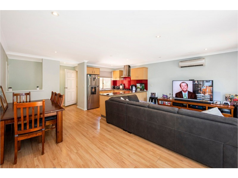 3/2a Frost Street, Swan View WA 6056